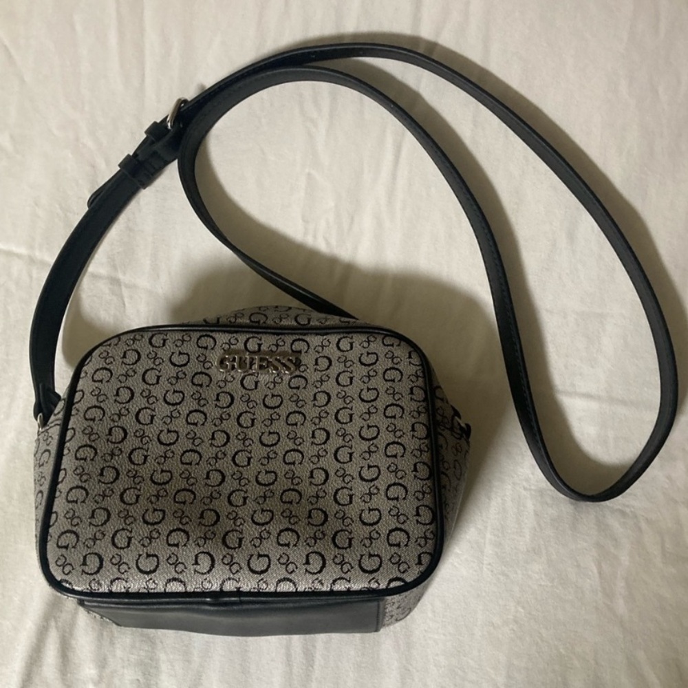 Guess gray  and Black Signature Crossbody Bag - Picture 4 of 6